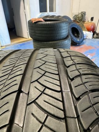 1 Neumático Michelin 295/40R20
