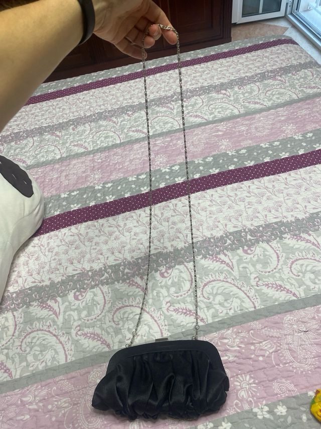 Bolso fiesta negro - Cadena plata