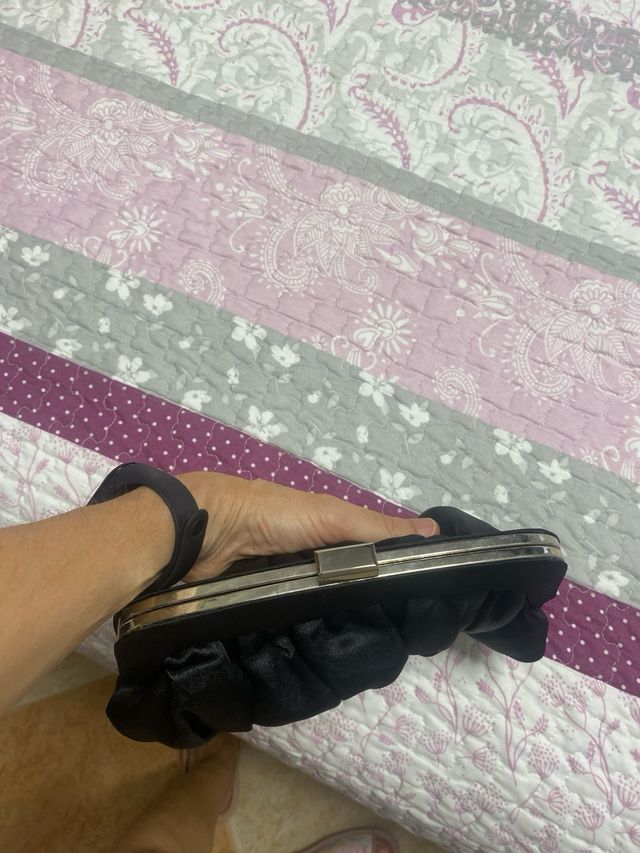 Bolso fiesta negro - Cadena plata