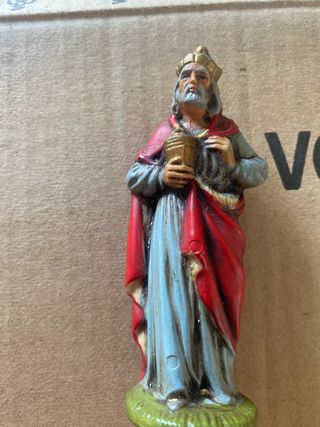 Pesebre antiguo: 8 figuras belén