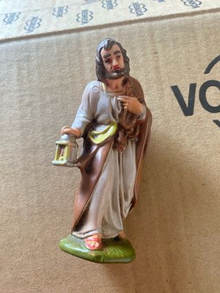 Pesebre antiguo: 8 figuras belén