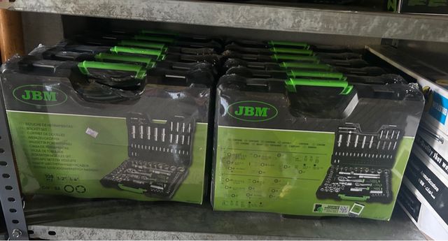 Juego herramientas JBM 108 piezas lote 10 cajas