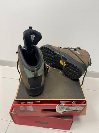 Botines Hart Vertix numero 43