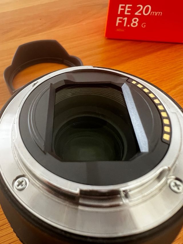 Obiettivo Sony FE 20mm f/1.8 G