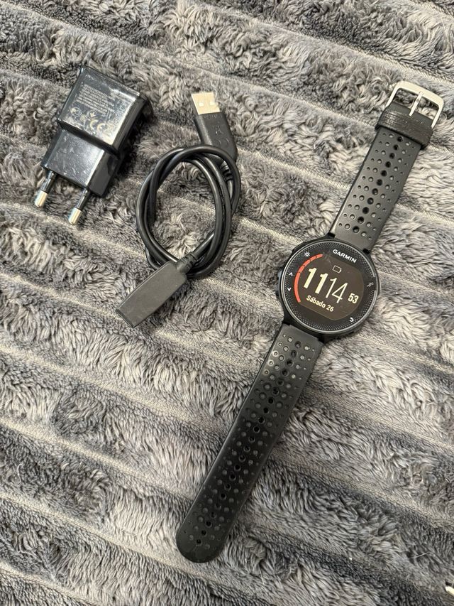 Garmin Forerunner 235 - Reloj Deportivo Negro