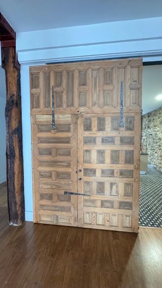 Puerta antigua de madera