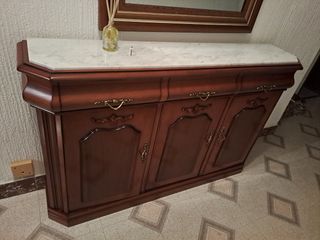 Recibidor con espejo madera. Se escuchan ofertas