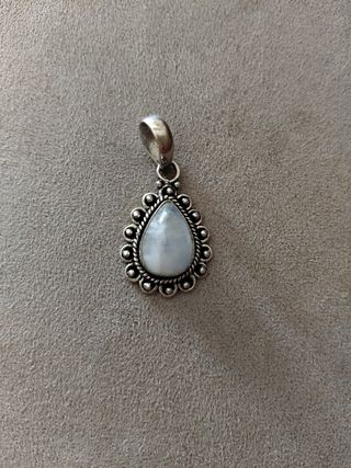 Colgante boho plata piedra luna