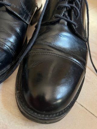 Scarpe eleganti nere in cuoio per uomo