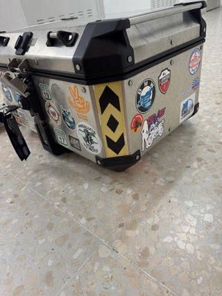 Top Case Givi Trekker Outback + Soporte