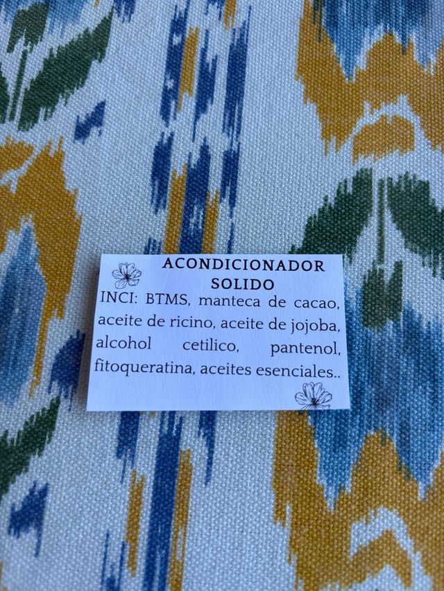 Acondicionador solido para el cabello.