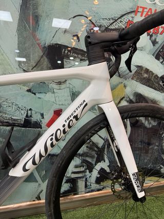 Wilier Garda: Bicicleta Carretera Carbono