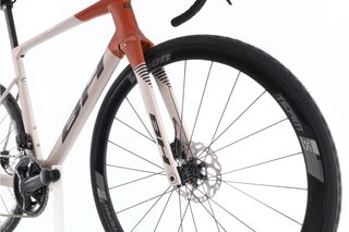 Bicicleta BH RS1 4.0 Di2 12V talla 56 Reacondicionada