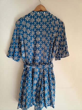 Vestido Zara mini azul bordado