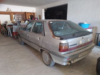 Renault r-11 1987
