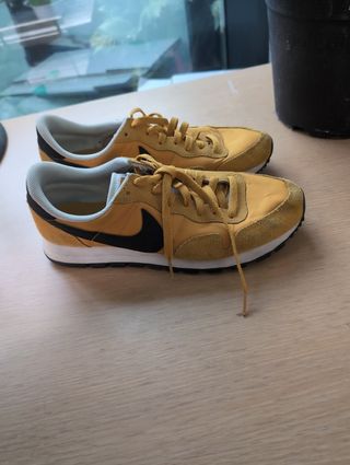 nike air pegasus 83 amarillas