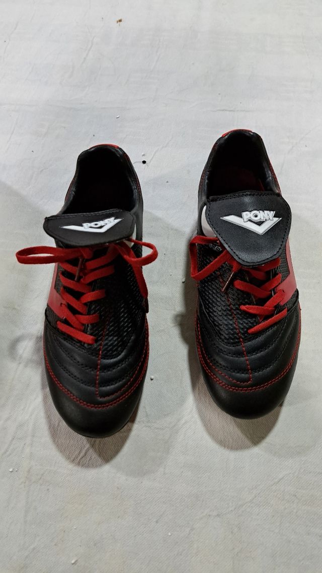 Botas de fútbol Pony