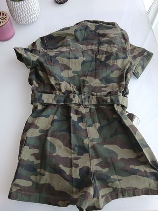 Mono vaquero elástico militar Bershka talla S