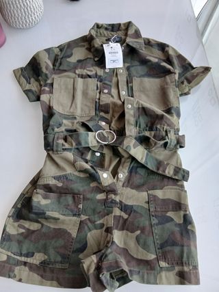 Mono vaquero elástico militar Bershka talla S