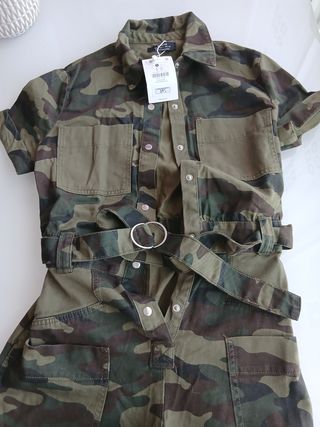 Mono vaquero elástico militar Bershka talla S