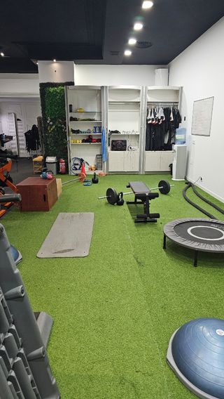Traspaso gimnasio equipado