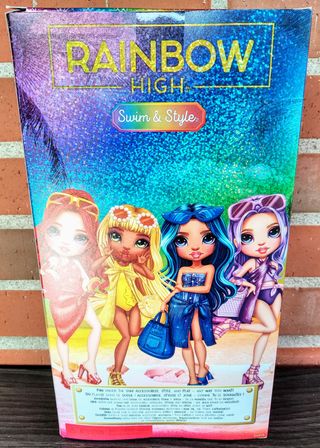 Rainbow High Swim & Style - Ruby Anderson Muñeca