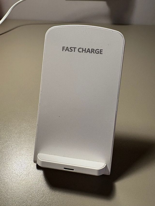 Cargador inalámbrico rápido