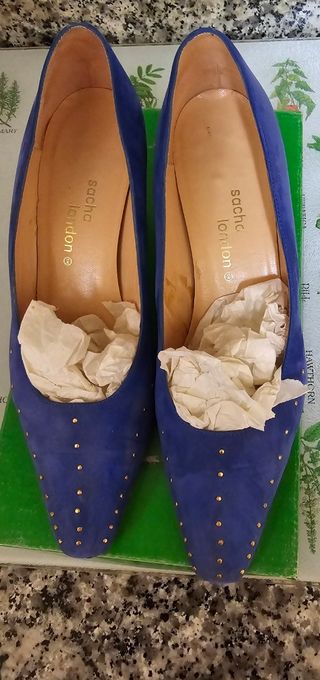 Salones Sacha London azules, talla 37