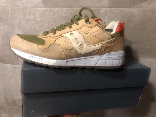 Zapatillas Saucony beige y verde oliva