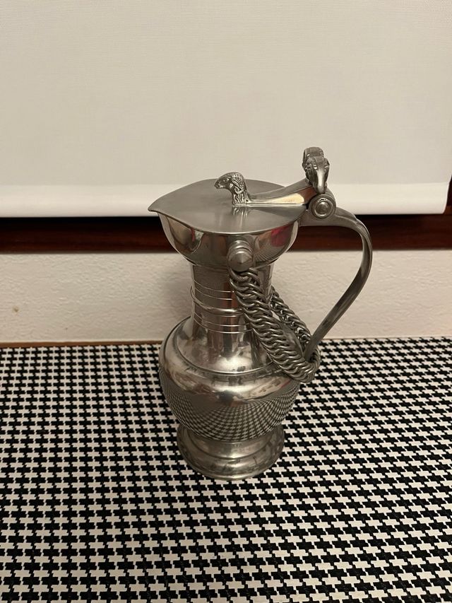 Jarra terneros antigua plata