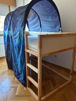 Cama Kura IKEA con tienda