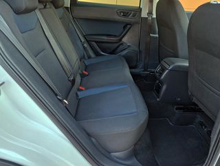 SEAT Ateca 115CV. MUY BUEN ESTADO Y MUY EQUIPADO