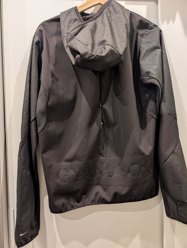 Chaqueta Nike Gyakusou marrón