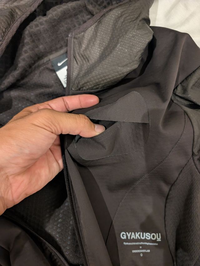 Chaqueta Nike Gyakusou marrón