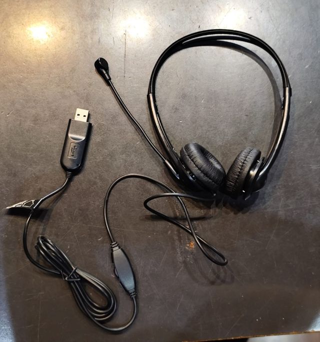 Auriculares USB con micrófono