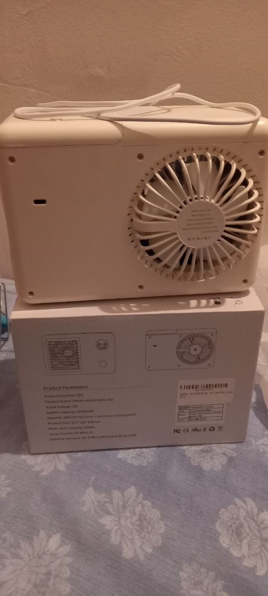 Mini aire ,  humidificador y aromaterapia