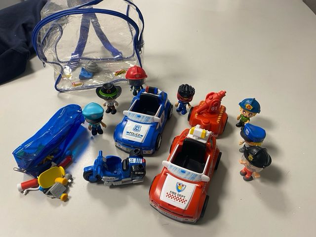 Pinypon Action: Vehículos y Figuras