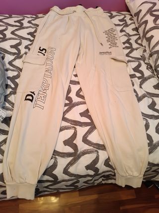 Pantalones deportivos beige 