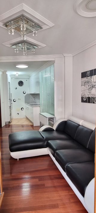 PISO VENTA CENTRO TORRELAVEGA CON BALCON Y TERRAZA
