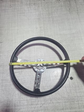 Volante deportivo clásico