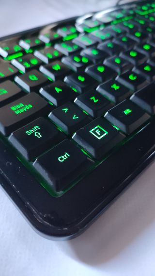 TECLADO TRUST 17369 ELIGHT LED ILUMINADO 