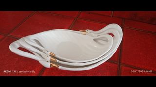 3 Bandejas porcelana cisne dorado