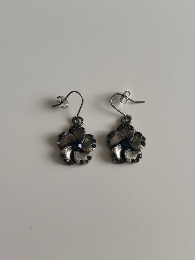 Pendientes flores azules y plata