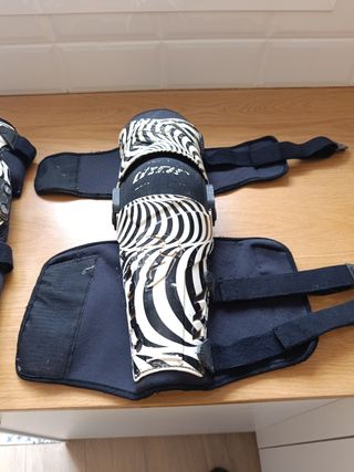 Rodilleras Thor  Force KNEE  - Enduro/
 motocross/