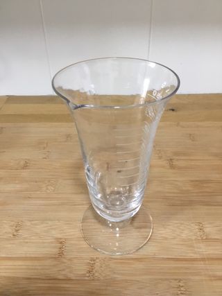 Medidor cónico vidrio 250cc