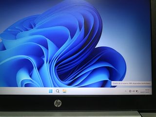 Portátil HP G5 i7 8a 8Gb RAM, 256Gb SSD M2, 14"