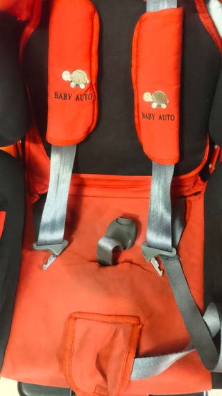 Silla coche bebé - roja y negra