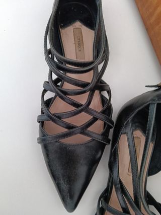 Zapatos Uterqüe negros -talla 38