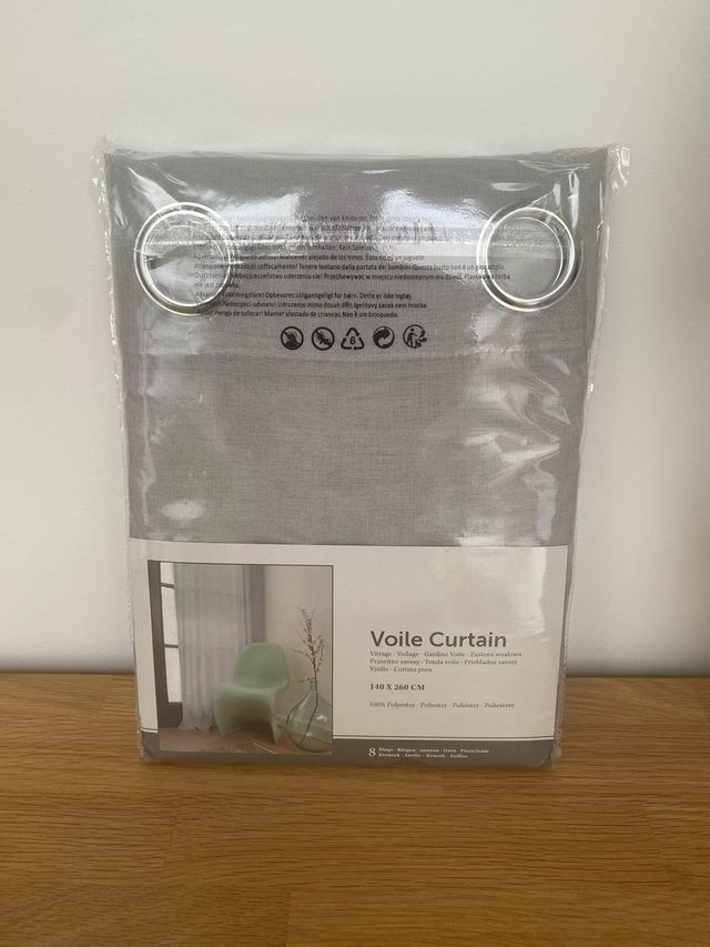 Visillo liso en  gris - nuevo con etiqueta.