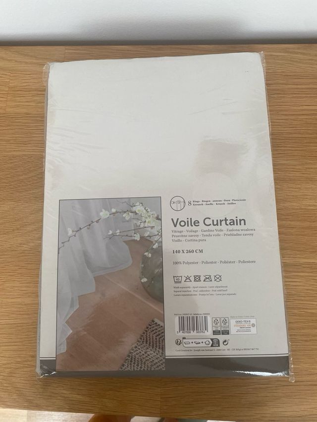 Visillo liso en  gris - nuevo con etiqueta.